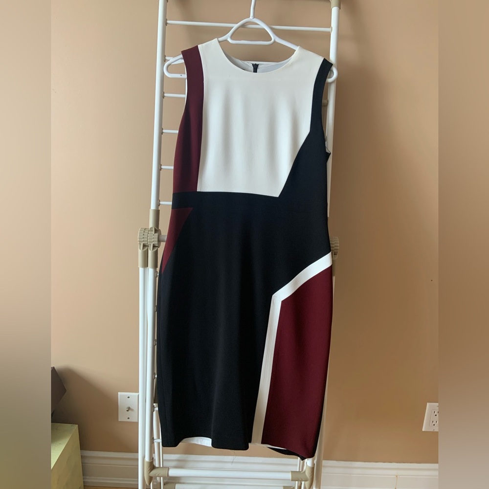 Judith & Charles Black, Ivory and Burgundy Sheath Dress Size 10